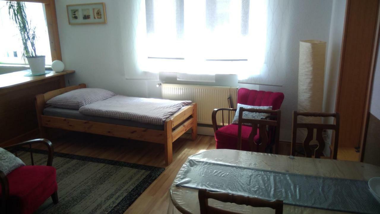 "Klein Und Fein"-Monteurzimmer Pohlheim מראה חיצוני תמונה