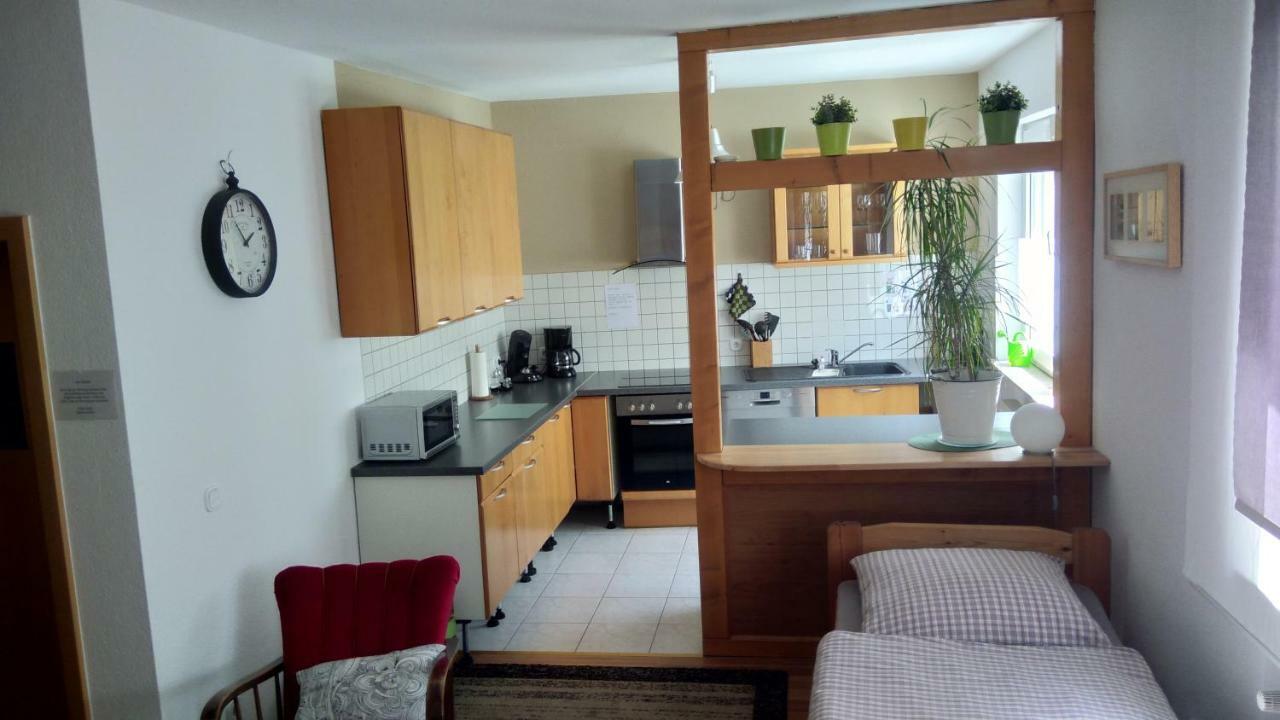 "Klein Und Fein"-Monteurzimmer Pohlheim מראה חיצוני תמונה