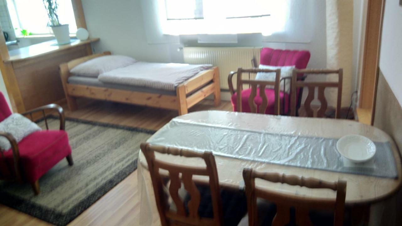 "Klein Und Fein"-Monteurzimmer Pohlheim מראה חיצוני תמונה