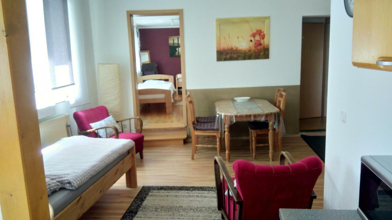 "Klein Und Fein"-Monteurzimmer Pohlheim מראה חיצוני תמונה